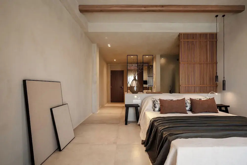 Tesoro Elegant escapes- suites