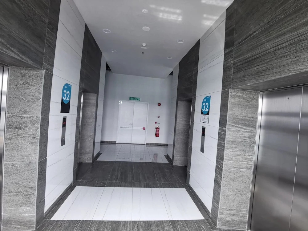 Jesselton Quay Suites