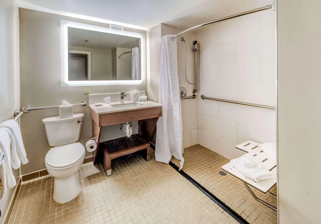 Holiday Inn Express Atlanta Airport - North by IHG
