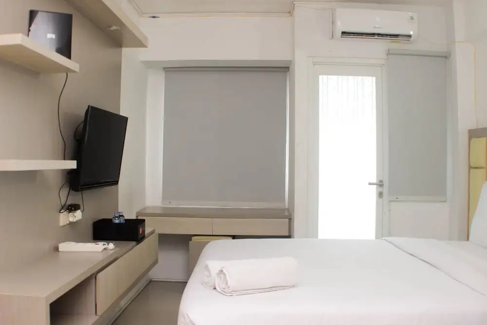 Apartment Grand Sentraland Karawang Manage by Laguna Room