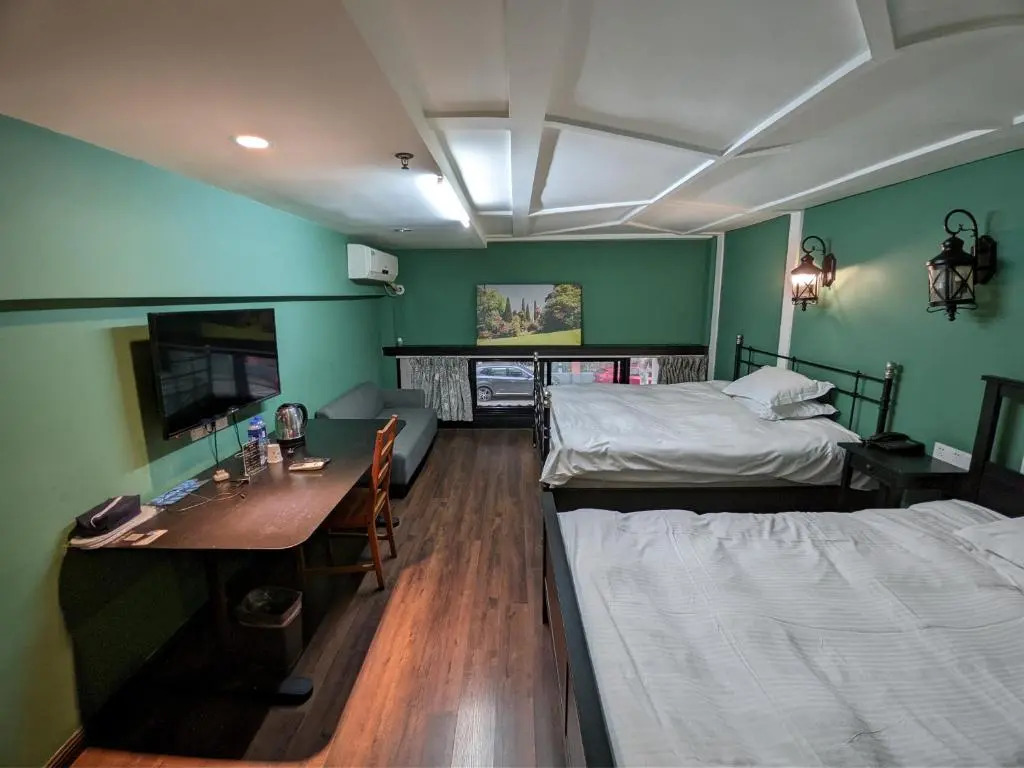 Men Tang Hotel