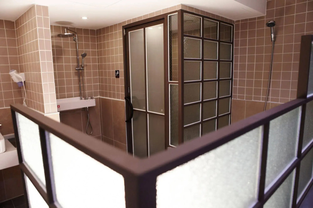 Q5 Hotel