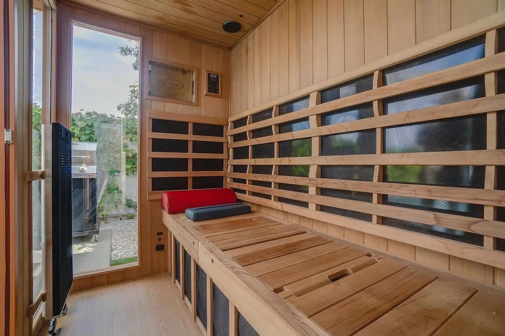 The Elemental Retreat- Pool Spa and Sauna