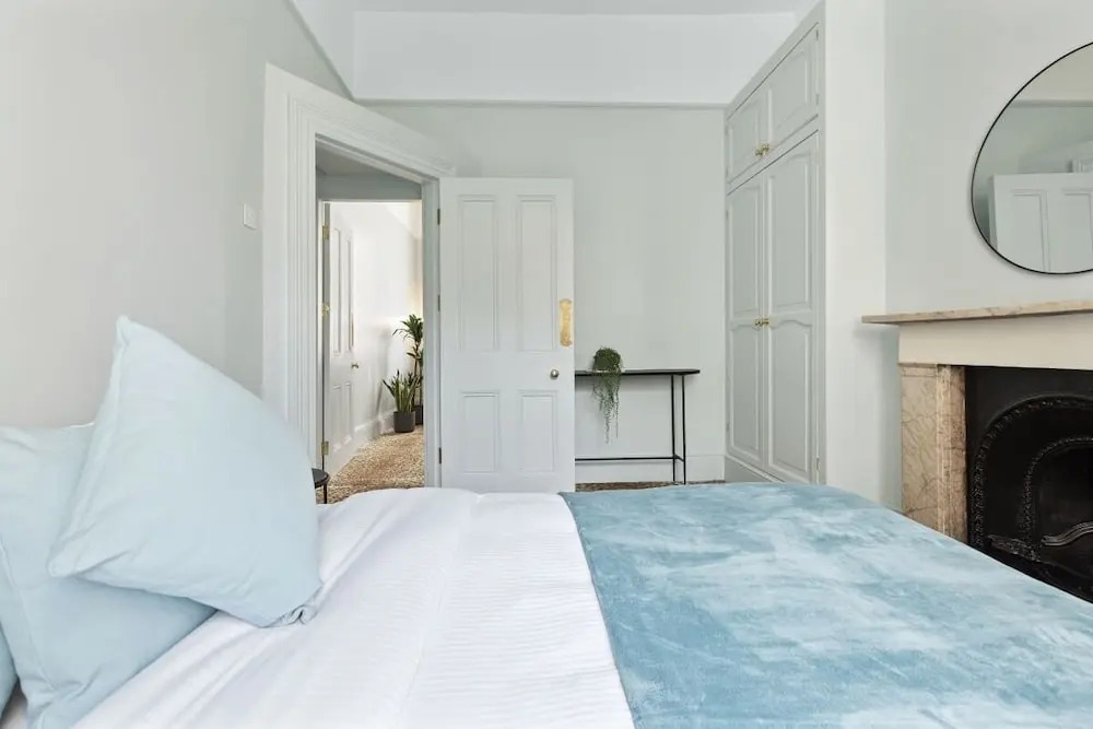 Elegant 1-bed Apt, Sleeps 4, in Chelsea