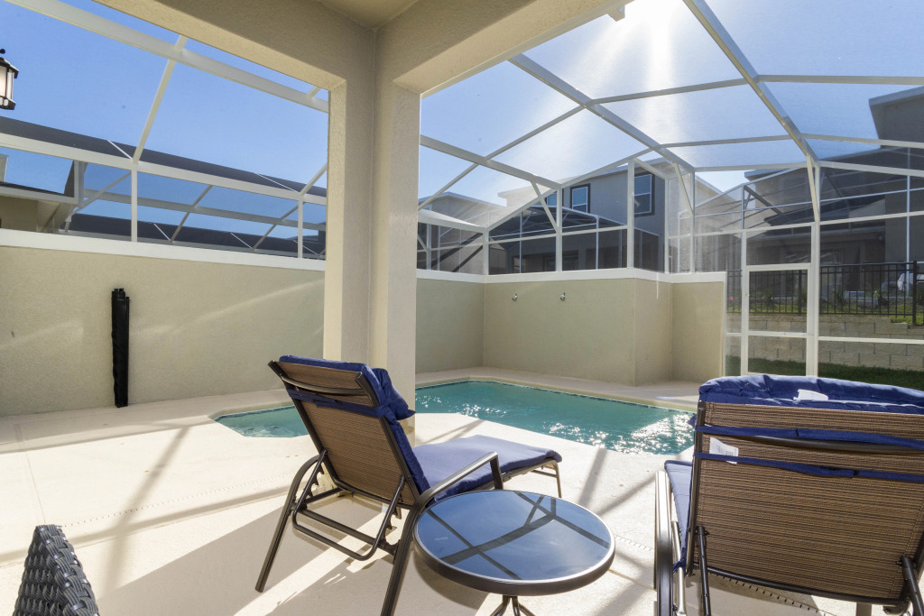 Stunning 4 Bd w/ Pool Close to Disney @ Champions Gate 990