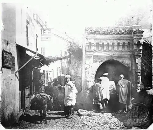 Hostel Touahine