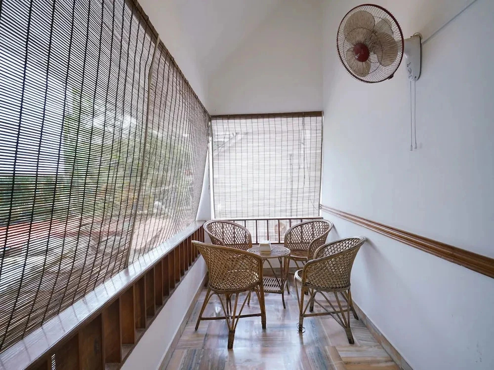 Home Splendid Stay by OYO Rooms