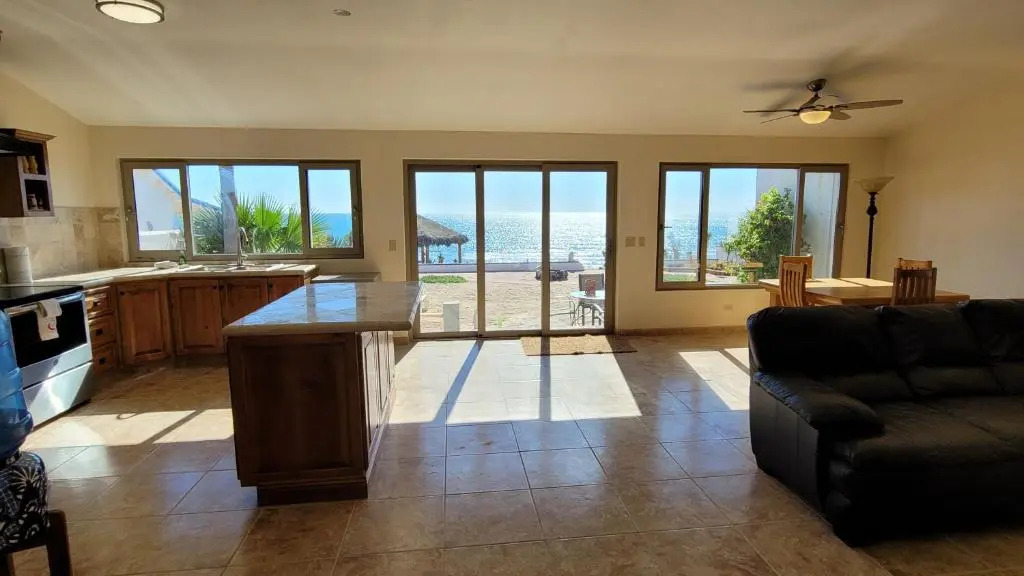 Casa Evita 4 Bedroom Beachfront Home