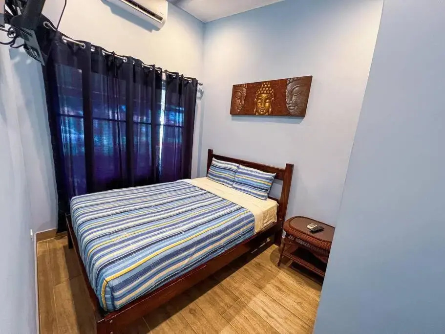House near from Marina Herradura with private pool