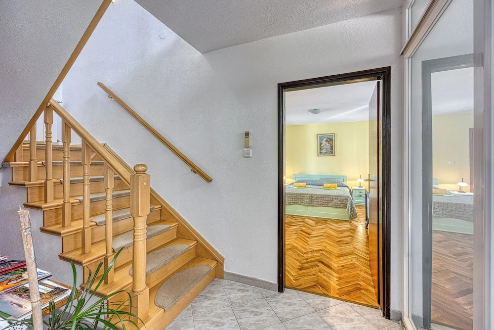 Pool House Klarina - Happy Rentals