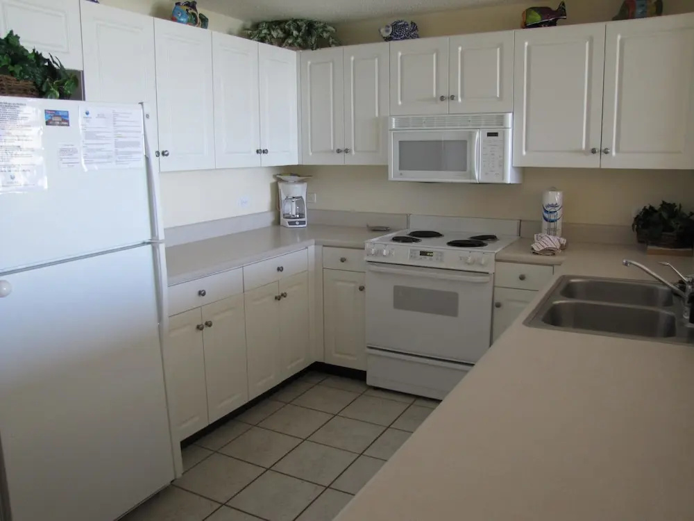 Leeward Key Condos by Crystal Waters
