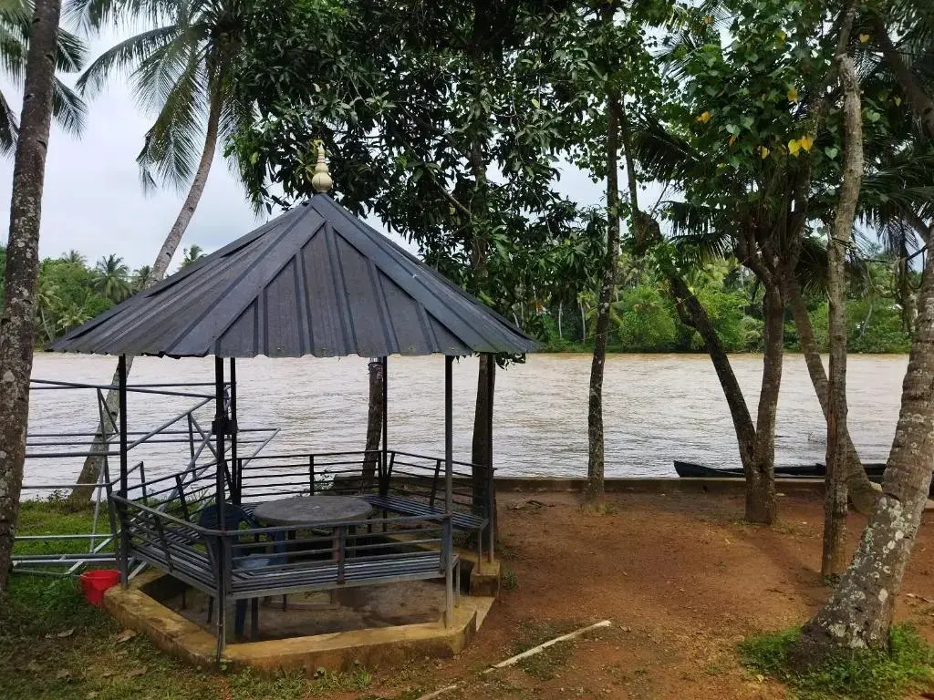 Munroe Lagoons