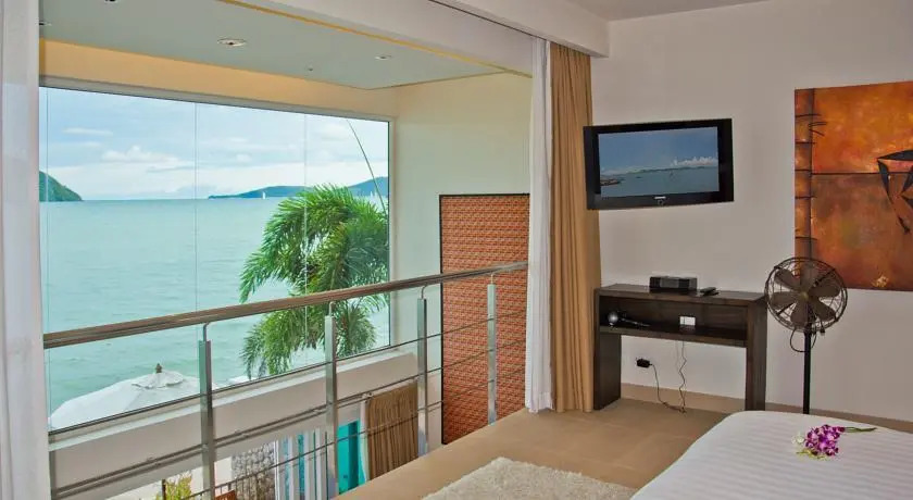 Raya Beachloft