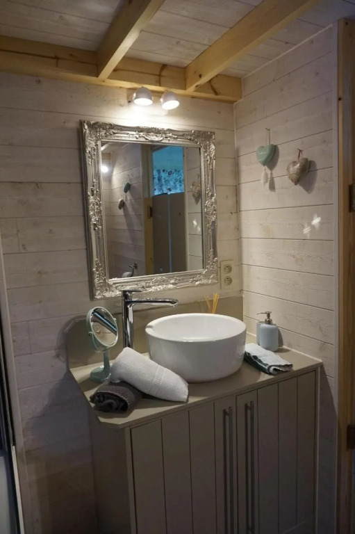 LES 7 MEUSES - Restaurant & Hébergements HÔTELIERS - INSOLITES - WELLNESS - GÎTES