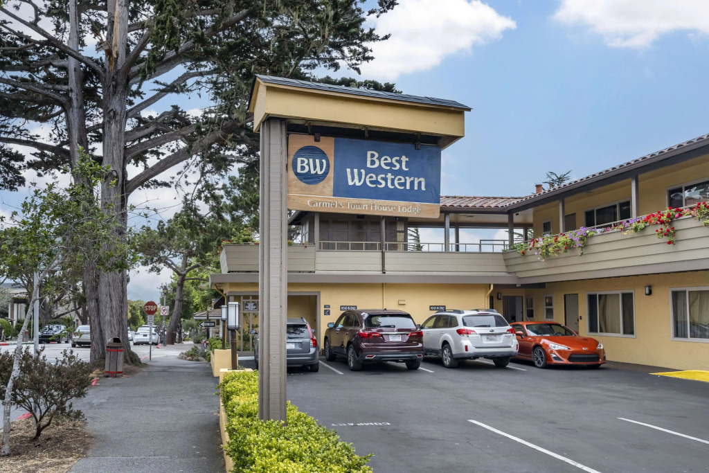 Best Western Carmels Town House Lodge