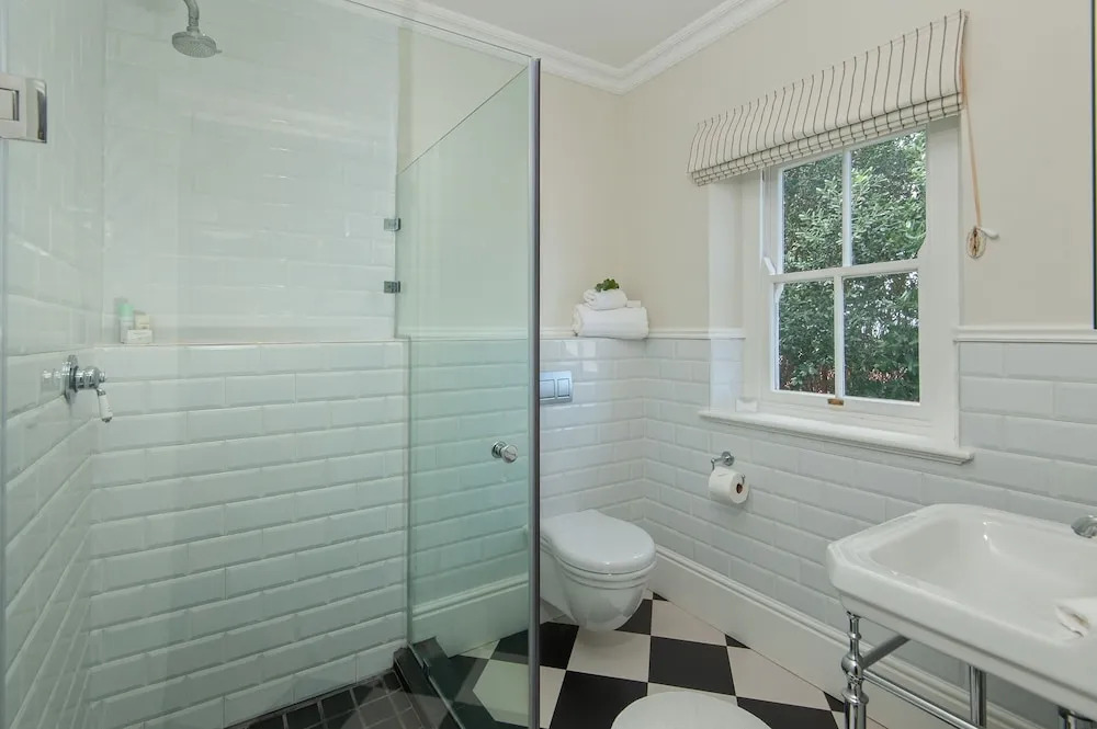 Malayla Guesthouse - Adults Only