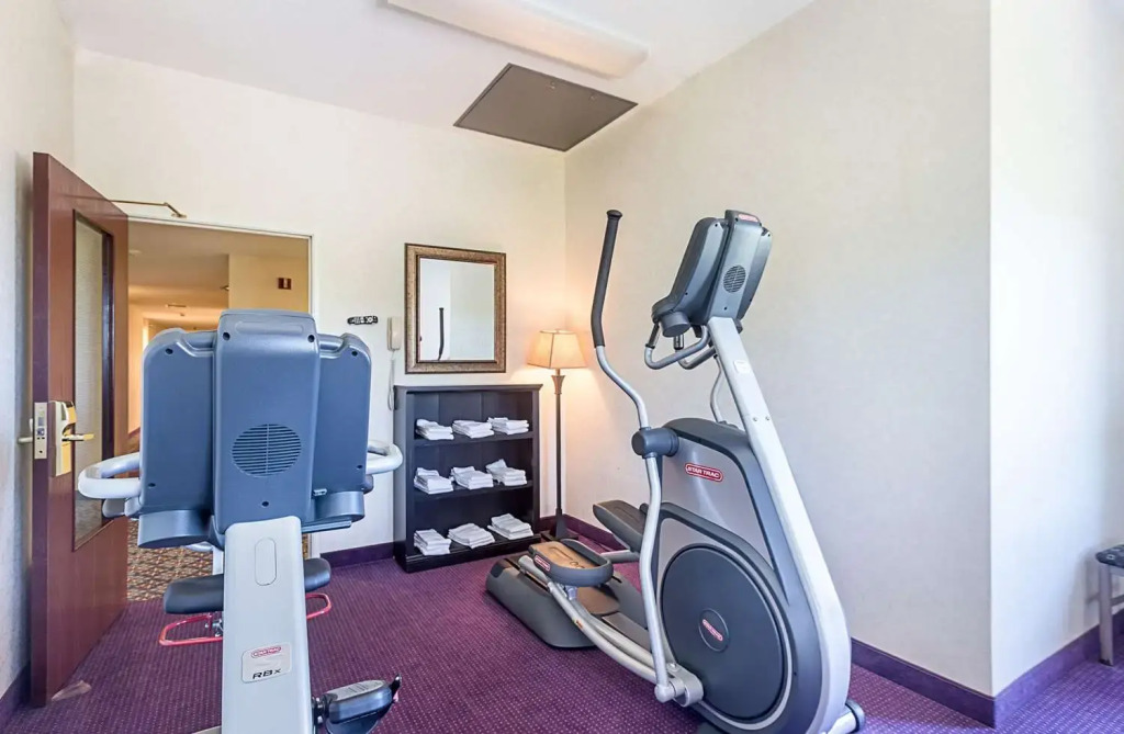 Sleep Inn & Suites Bay View Acme - Traverse City