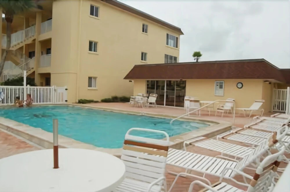 Fisherman's Cove - A207 1 Bedroom 1 Bathroom Apts