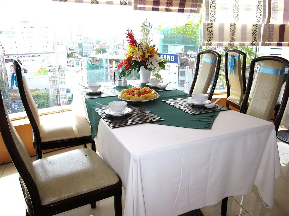 Saigon Royal Hotel CMT8