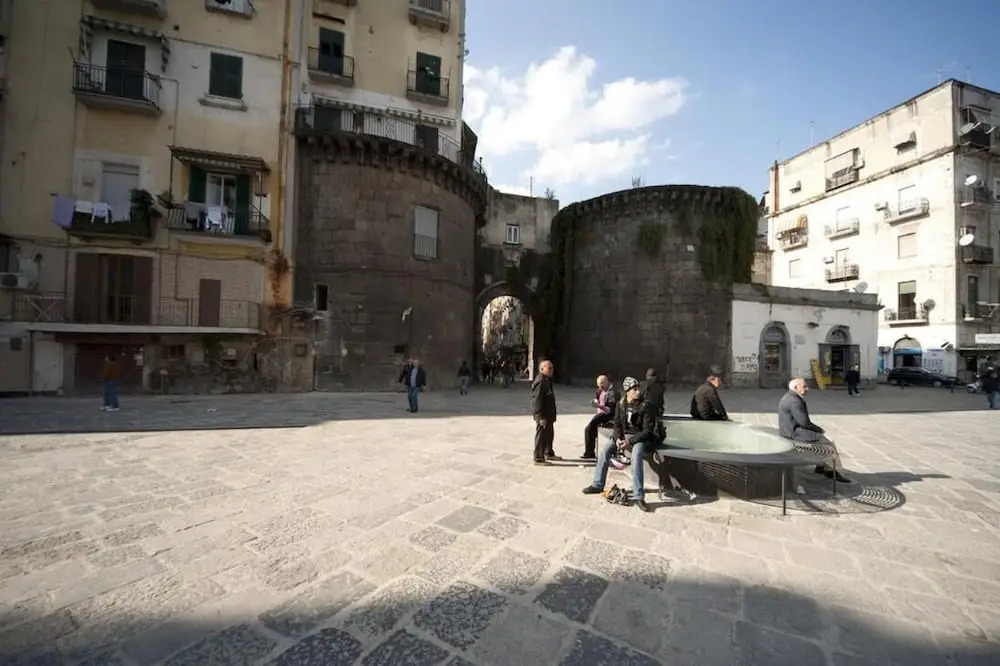 Napoli Central Gate