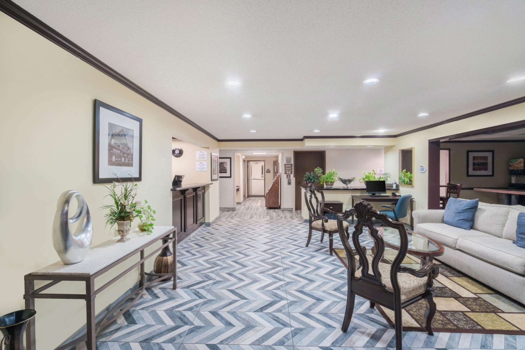 Comfort Inn & Suites Brentwood - Nashville