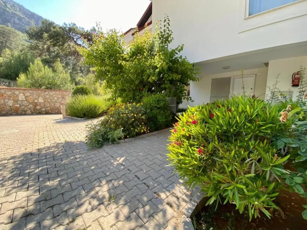 Orka Royal Hills Apartments E2 Private Entrance