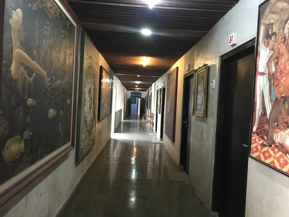 Watu Agung Guest House