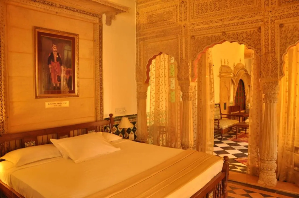 WelcomHeritage Mandir Palace