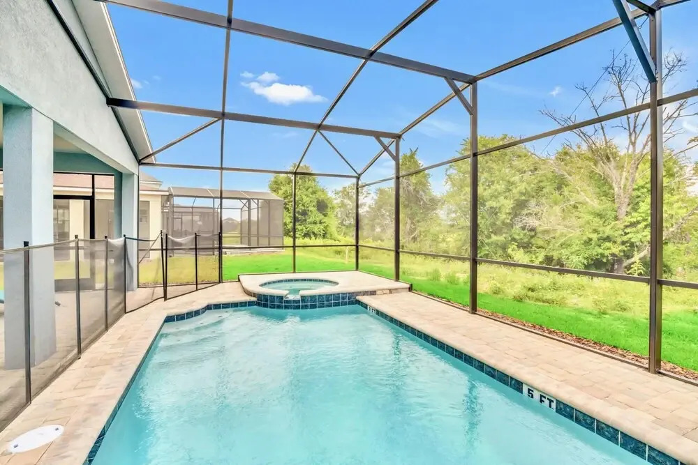 7BR Family Home - Star Wars Princess Theme - Sleeps 14 - w Pool Hot Tub Games