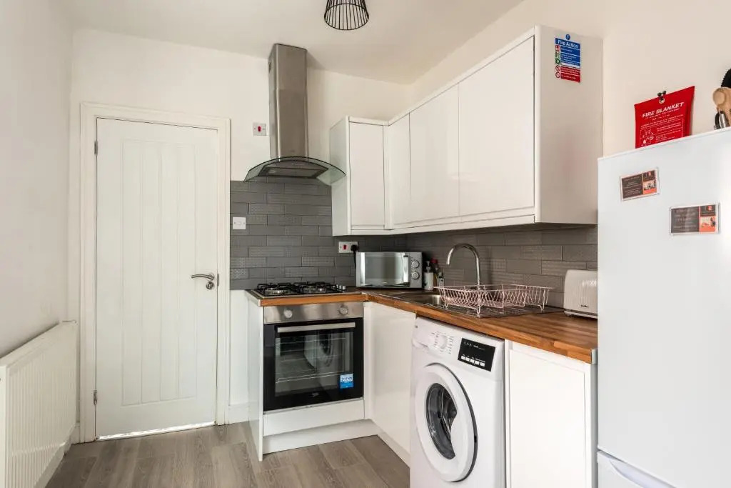 Hopetown Apartment-modern 1 bed with free parking