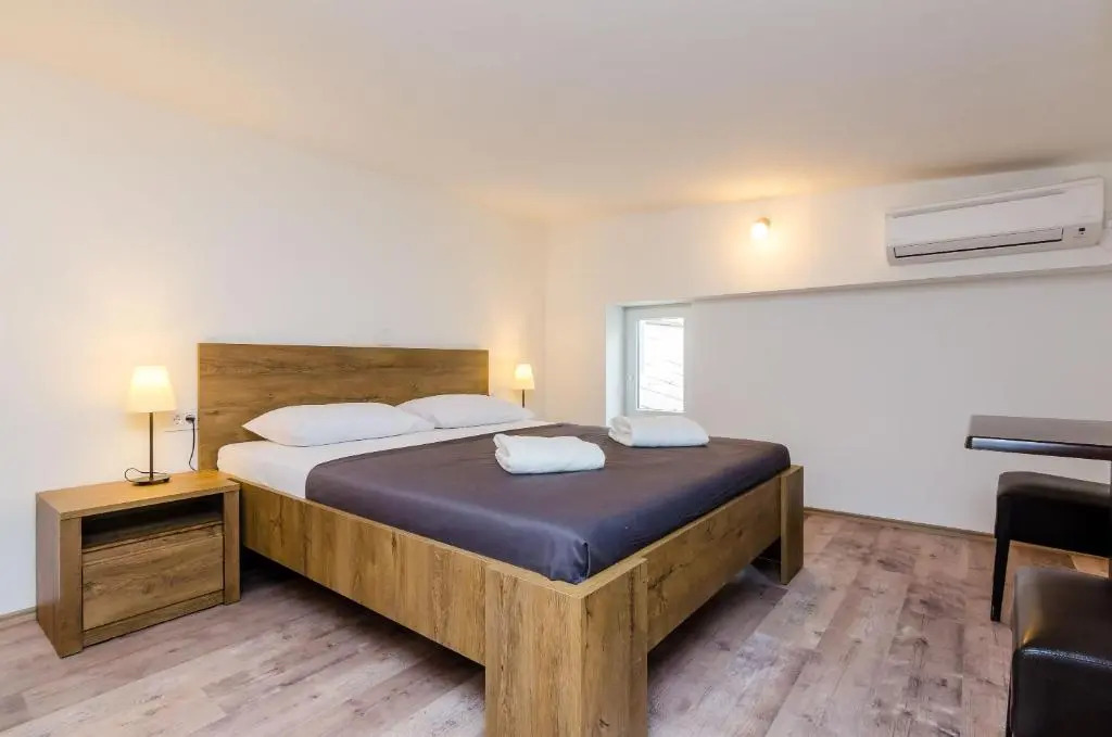 Rooms Baza