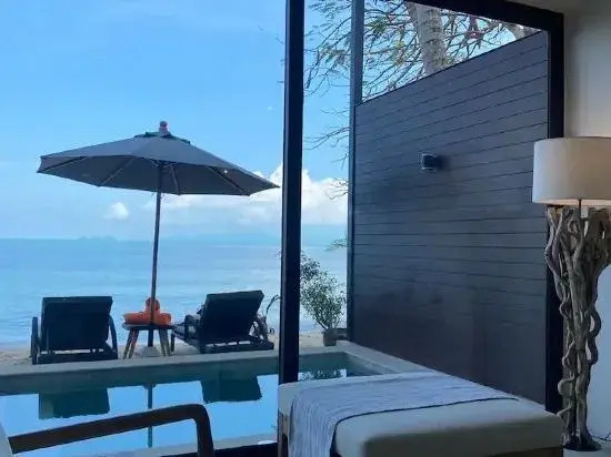 Sarana Beach Front Villas