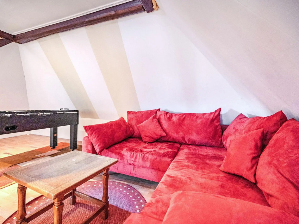 Spacious Villa near Center