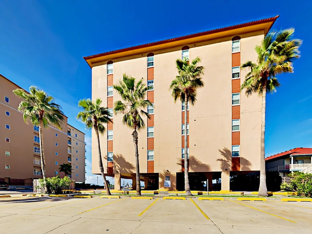 Laguna #305 - 2 Br Condo