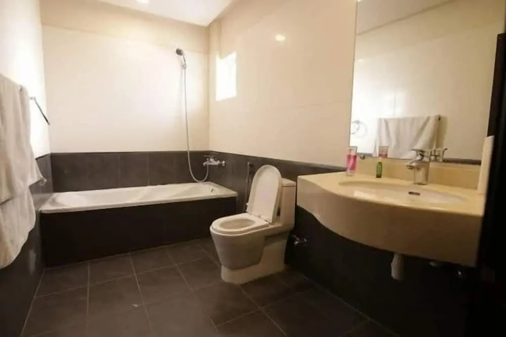 Hira Guest House