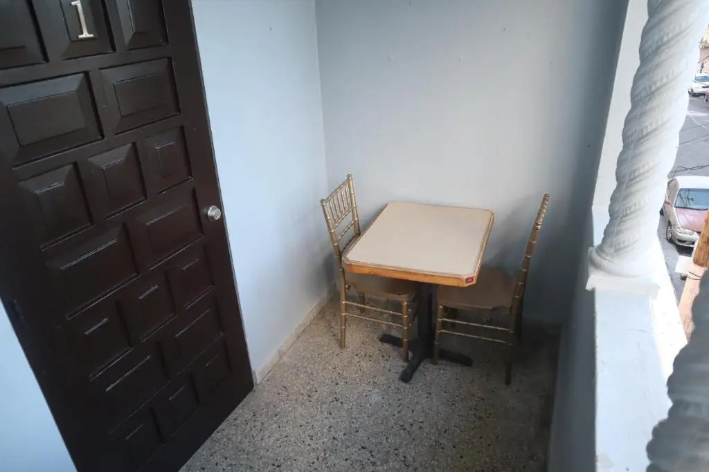310 Del Valle Central, Freshly Remodeled 3 Bedroom Home Sleeps 8