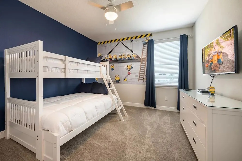 Spacious 9Bd near Disney with Pool - Family Dream