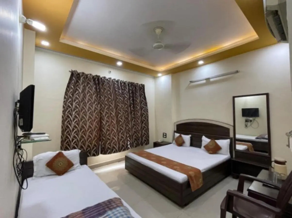 HOTEL G!S Paradise Amritsar - Provided Fully Air Conditioned & Well Decorated Rooms - Free Parking And Free Wi-fi Facility - A Premium Hotel In Amritsar