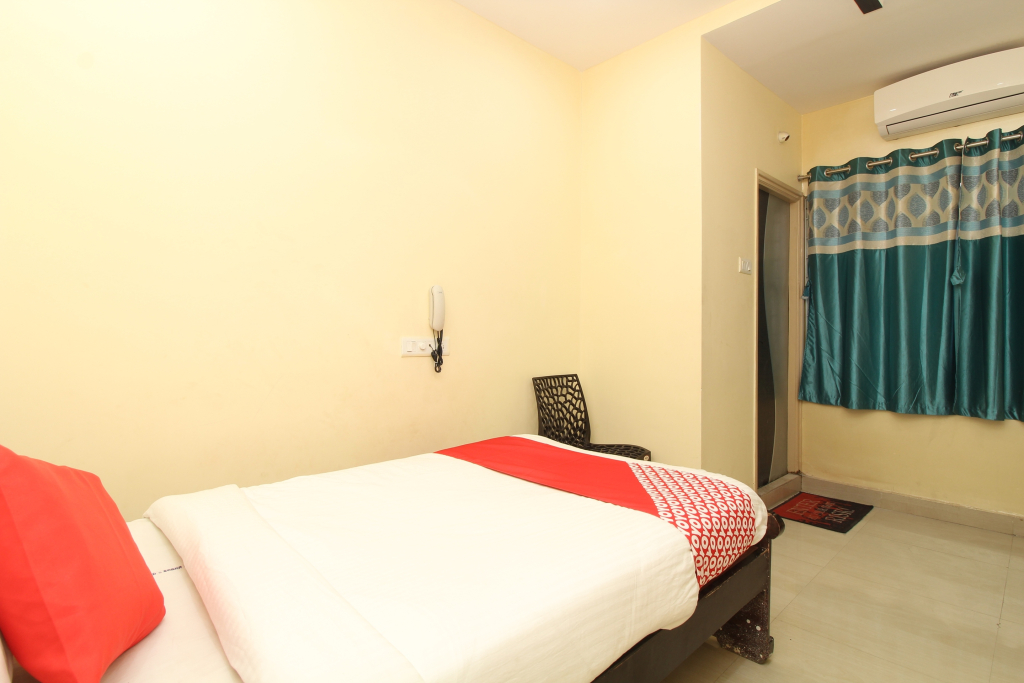 iROOMZ Hotel Sagar Grand