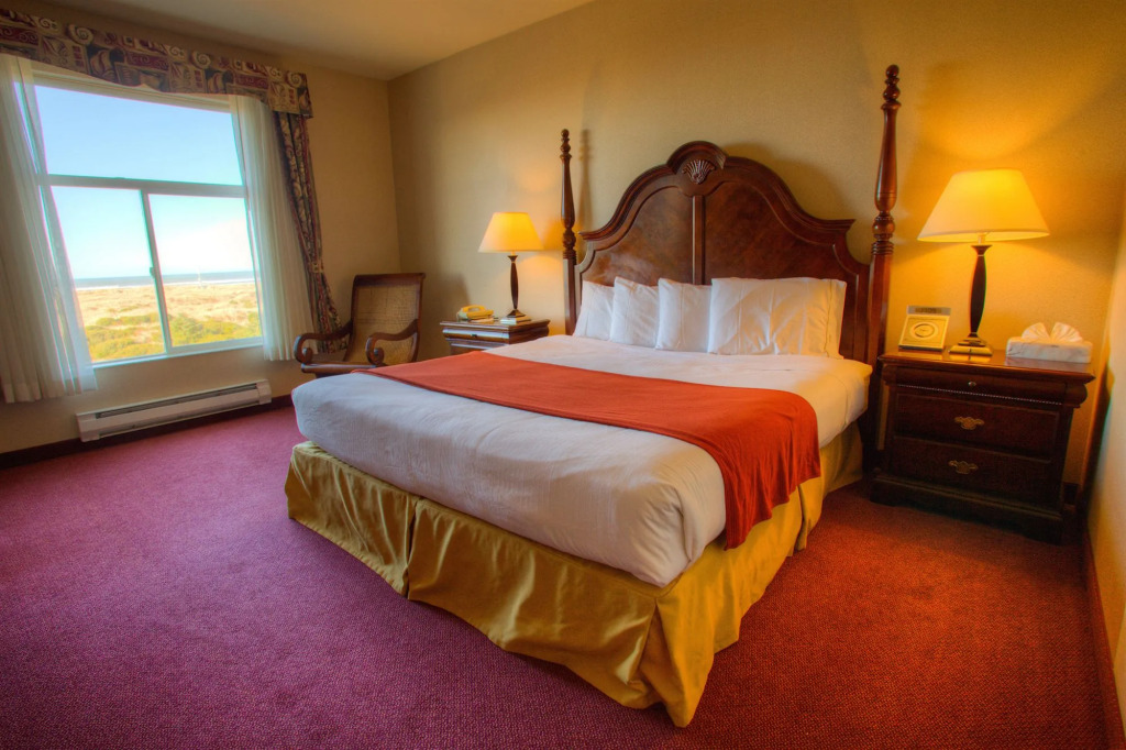 BayVue Hotel, Resort & Suites