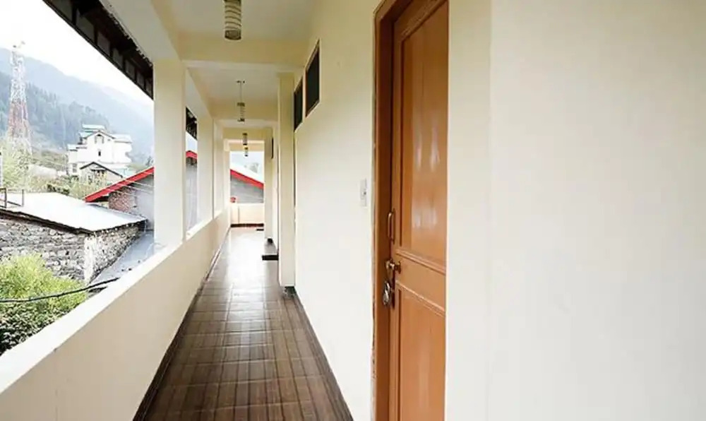 Fabhotel Mahavir