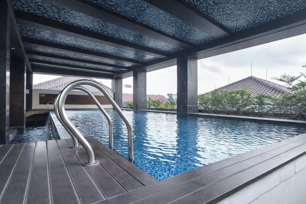 Modern Look 2Br Apartment At The Wahid Private Residence
