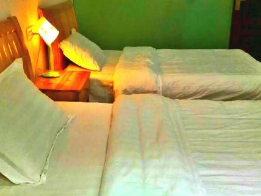 Deng Ba Hostel Zhenyuan Branch
