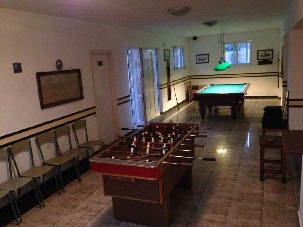 Manine Apartments