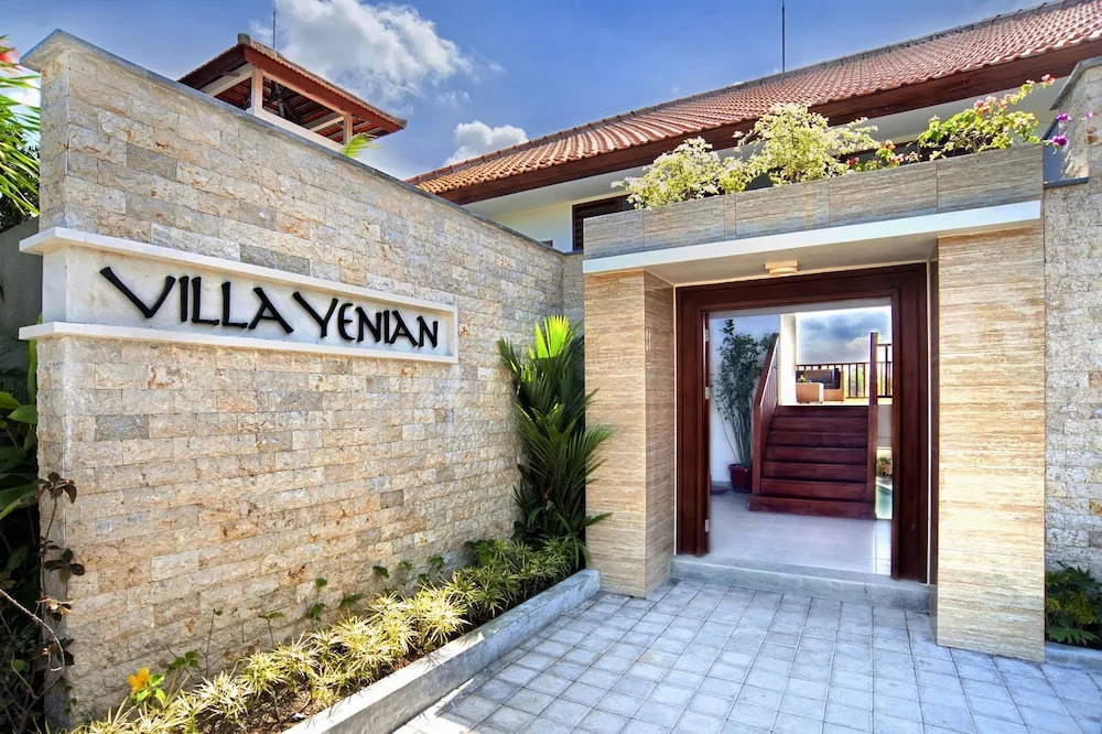 Luxury Villa in Bali near Beach, Bali Villa 2054