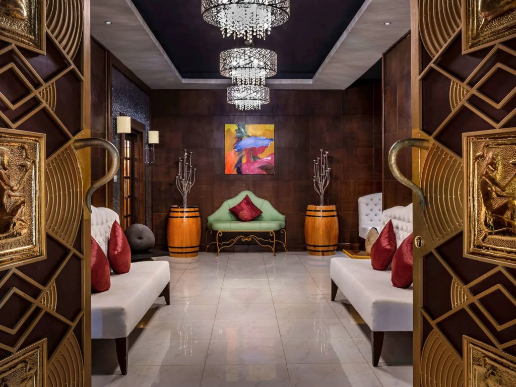 Novotel Yangon Max