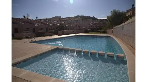 LLOGUER30 Margarets Family House with pool and parquing