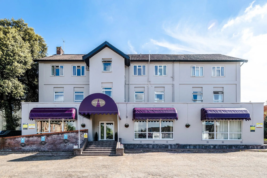 Lansdowne Hotel And Conference Centre