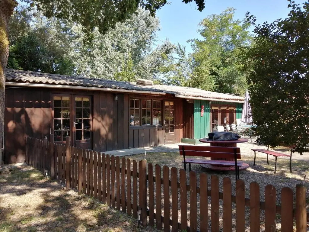 Agréable chalet de 52m2 au verdon-sur-mer