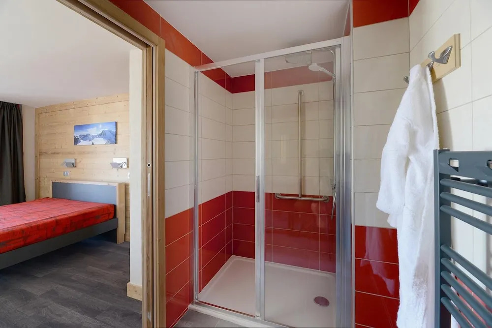 Residence LES Coches Apartment in a Family Resort at the Bottom of the Slopes Bac112